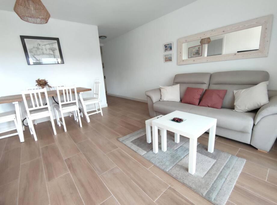 Amplio Apartamento Con Piscina Al Lado De La Playa Castell-Castell-Platja d'Aro Extérieur photo